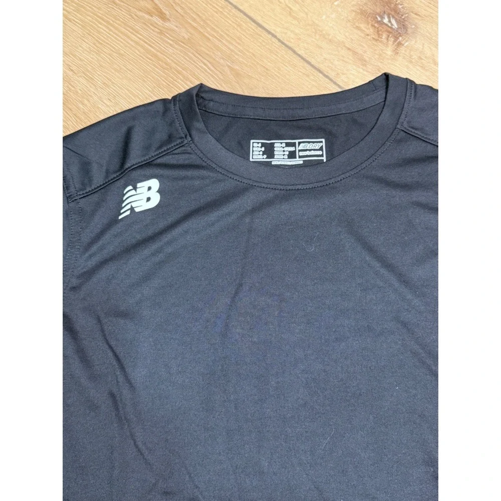 New Balance NB Dry Long Sleeve Athletic Shirt Black Crew Neck Performance Top S - Picture 3 of 5